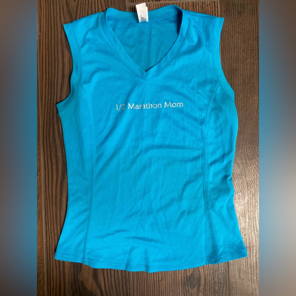 1/2 Marathon Mom Tech Tank